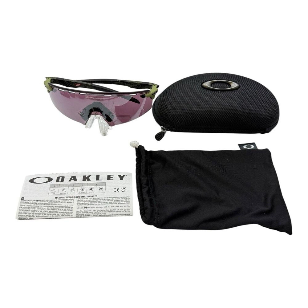 Oakley Encoder Strike Vented Sunglasses OO9235-1439 Green Fern Road Black w/case